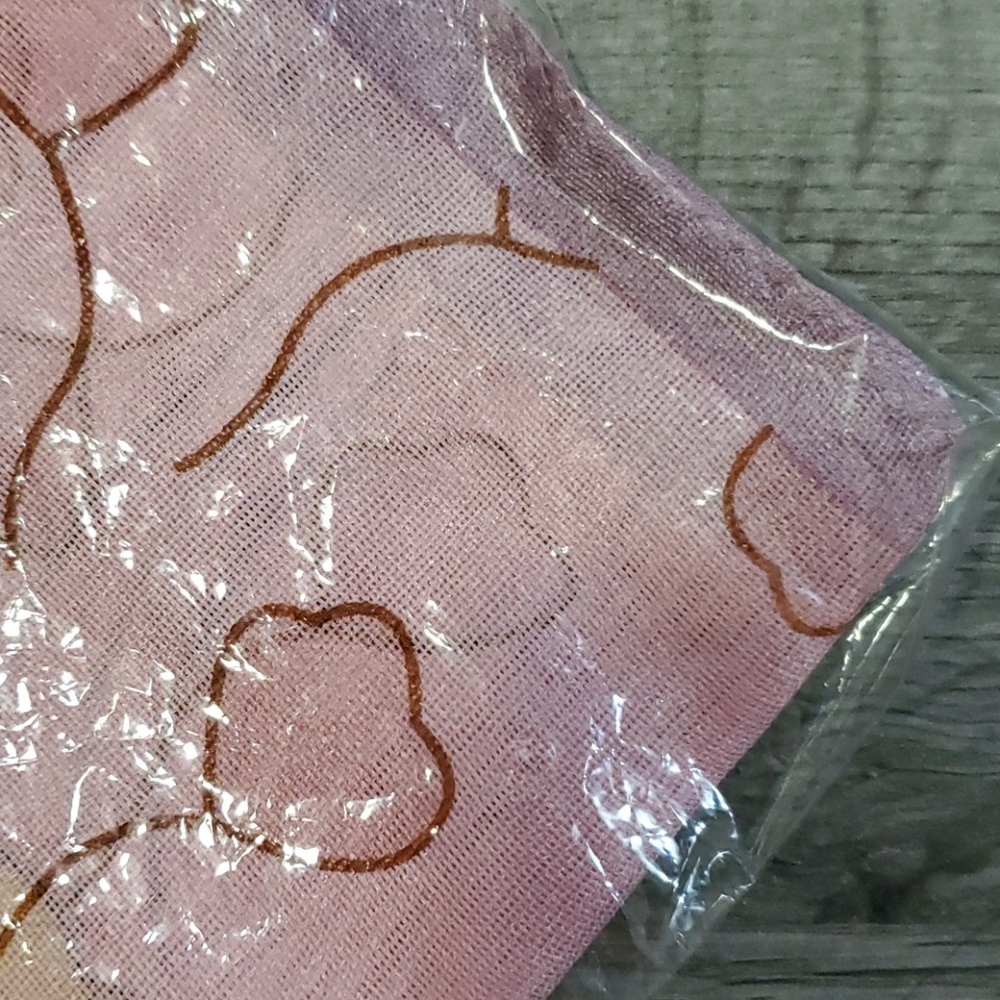 Pink Flower Hankerchief - Picture 4 of 4